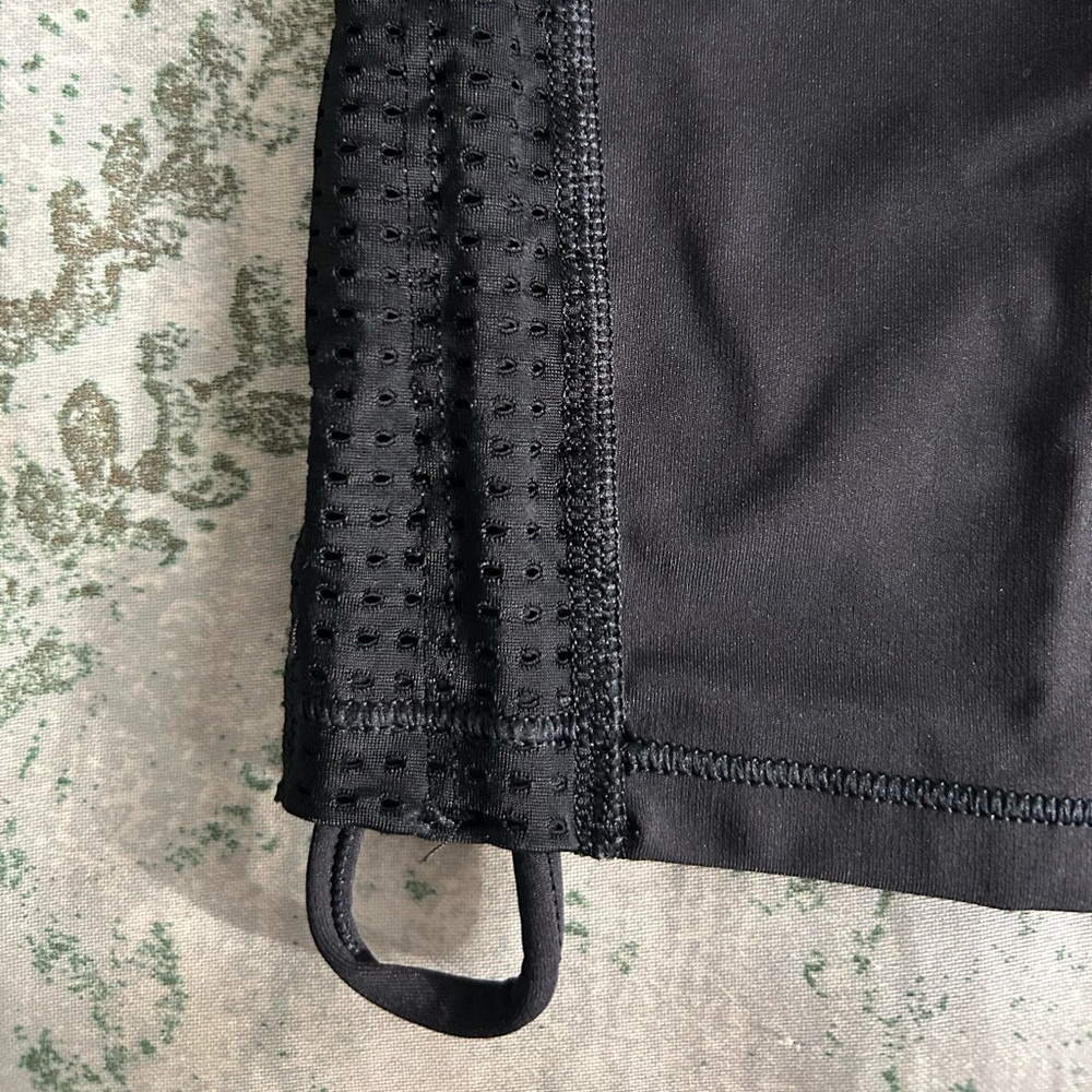 Athleta Perforated HIIT tank - Picture 2 of 6
